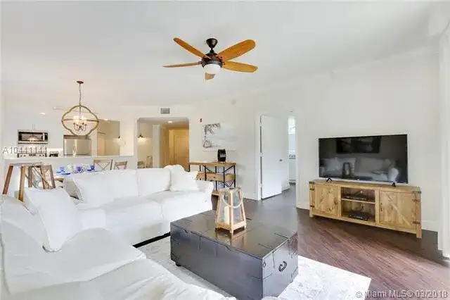 100 Uno Lago Drive # 205, Juno Beach FL 33408 photo 4