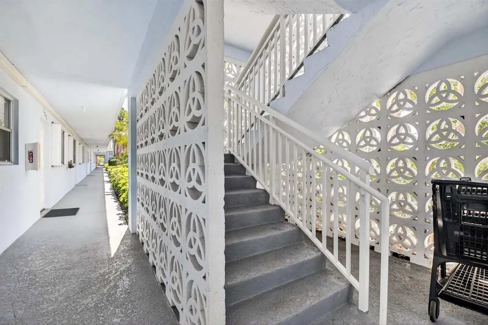 2010 S Federal Highway # 202, Boynton Beach FL 33435