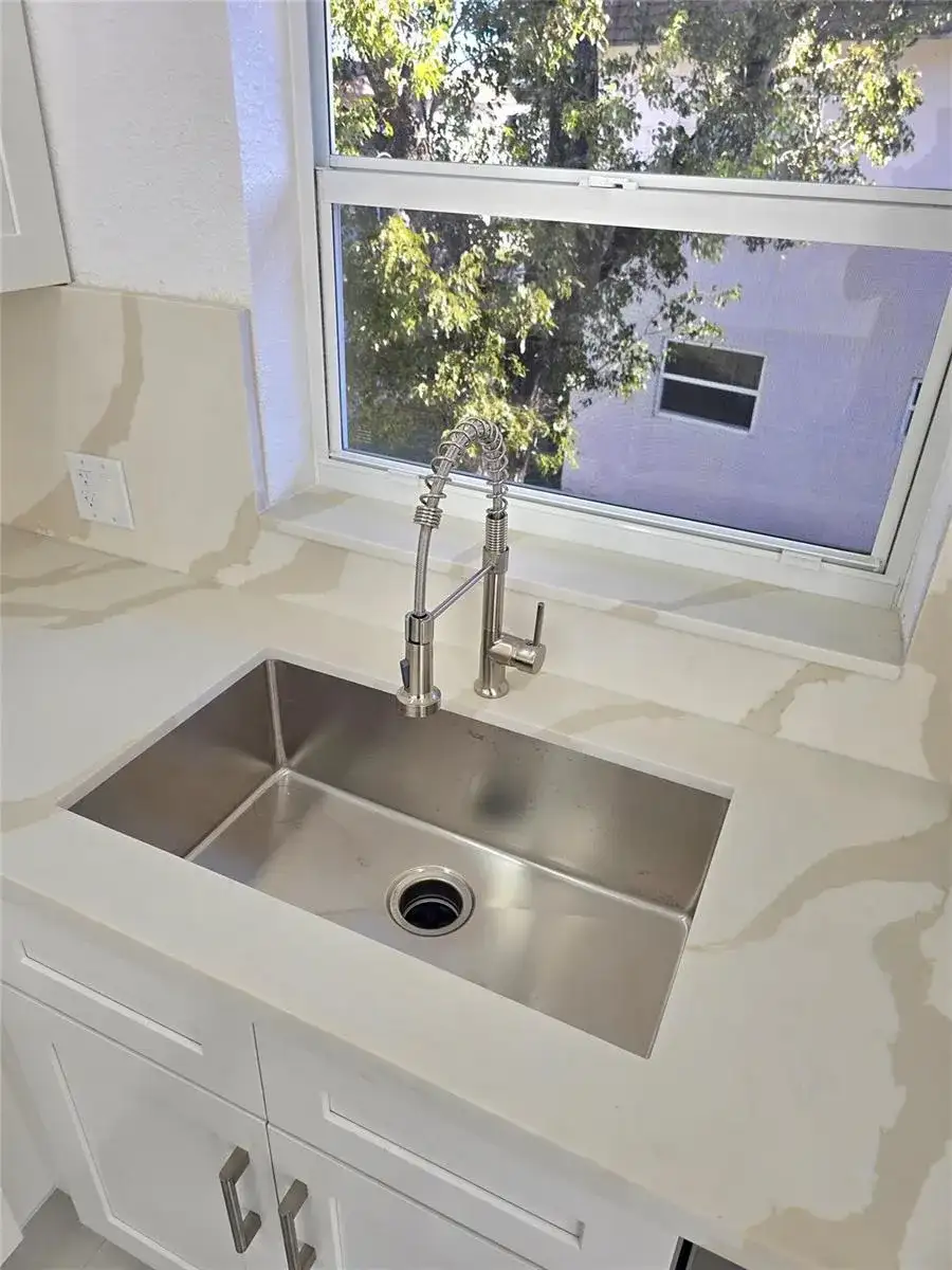 1848 NW 55th Avenue # 4x, Lauderhill FL 33313 photo 4