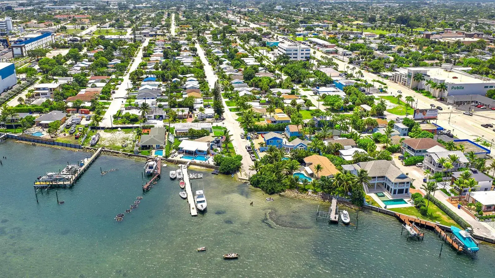 176 E 24th Street, Riviera Beach FL 33404 photo 2