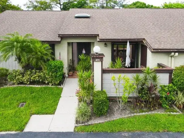 499 Iron Forge Court, Royal Palm Beach FL 33411 photo 2