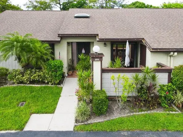 499 Iron Forge Court, Royal Palm Beach FL 33411