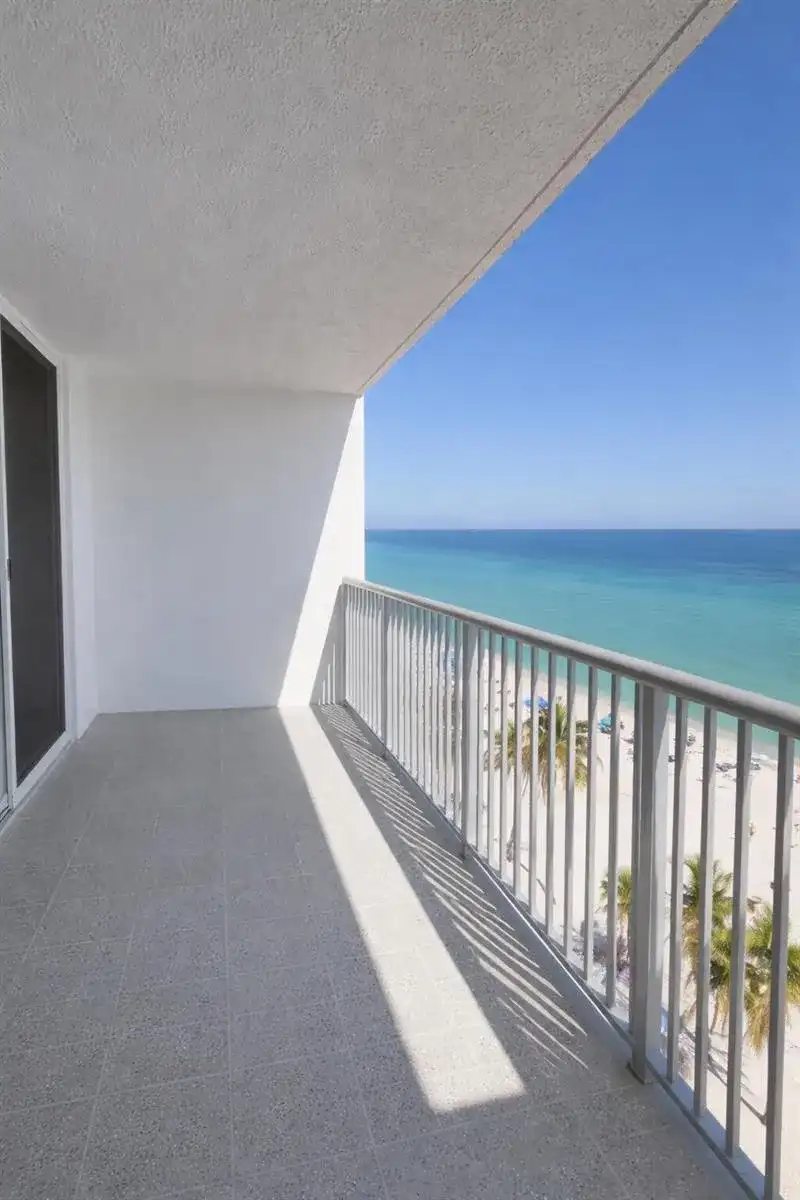 400 N Surf Road # 1105, Hollywood FL 33019
