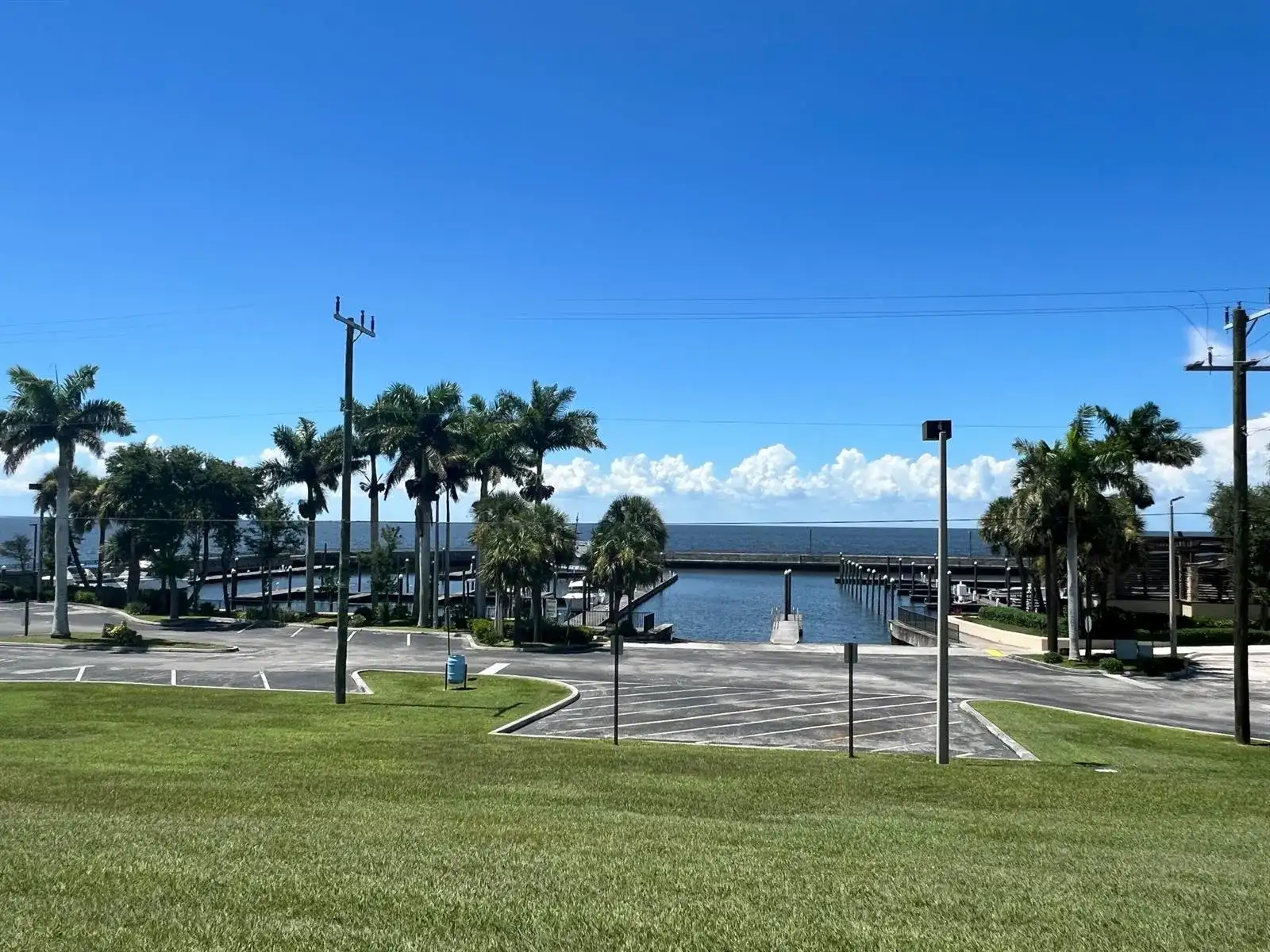 197 W Main Street, Pahokee FL 33476 photo 3