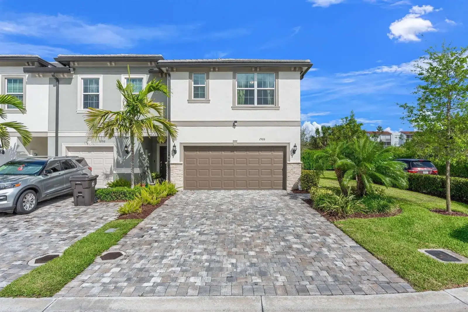 2906 Olivia Avenue, Lauderdale Lakes FL 33311
