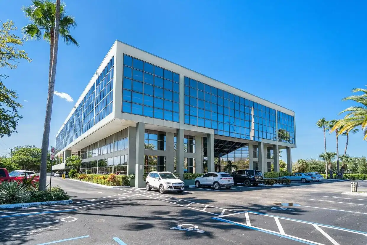 631 Us-1 # 101, North Palm Beach FL 33408