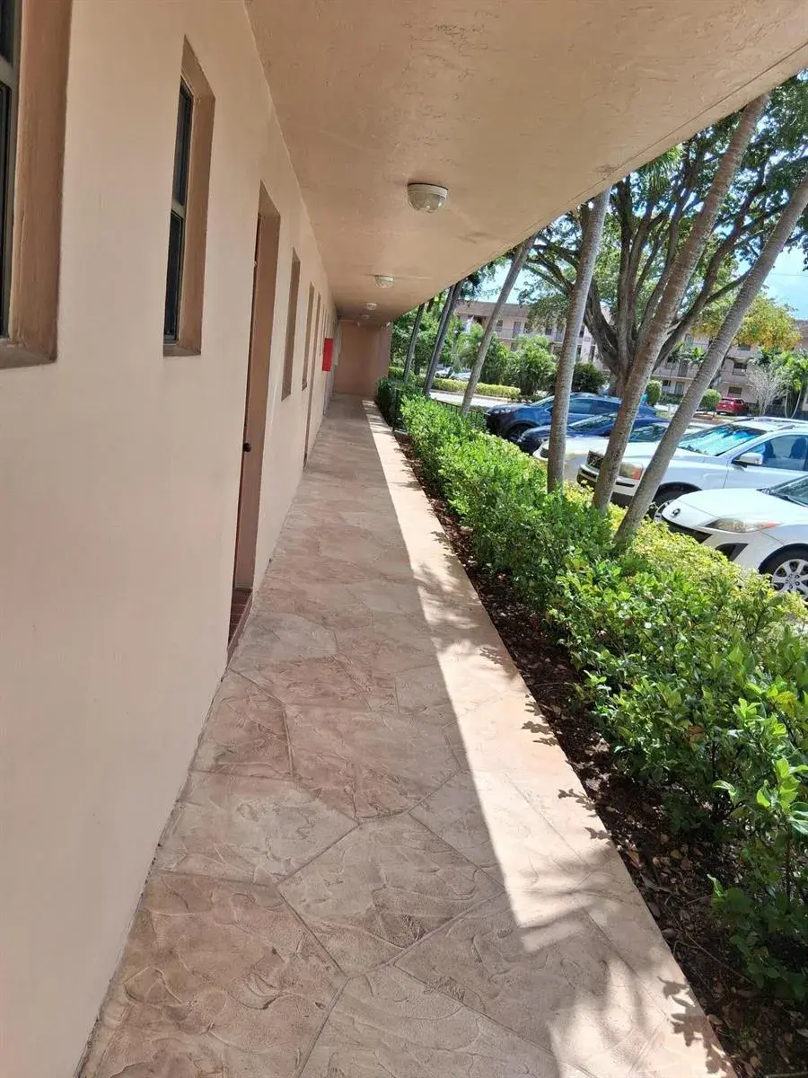 10303 Sunrise Lakes Boulevard # 103, Sunrise FL 33322