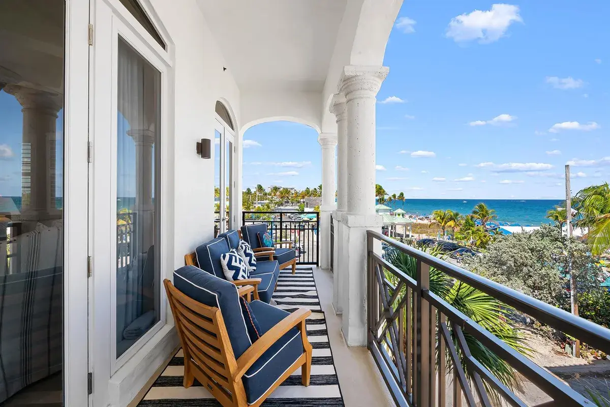 4320 El Mar Drive # 301, Lauderdale By The Sea FL 33308