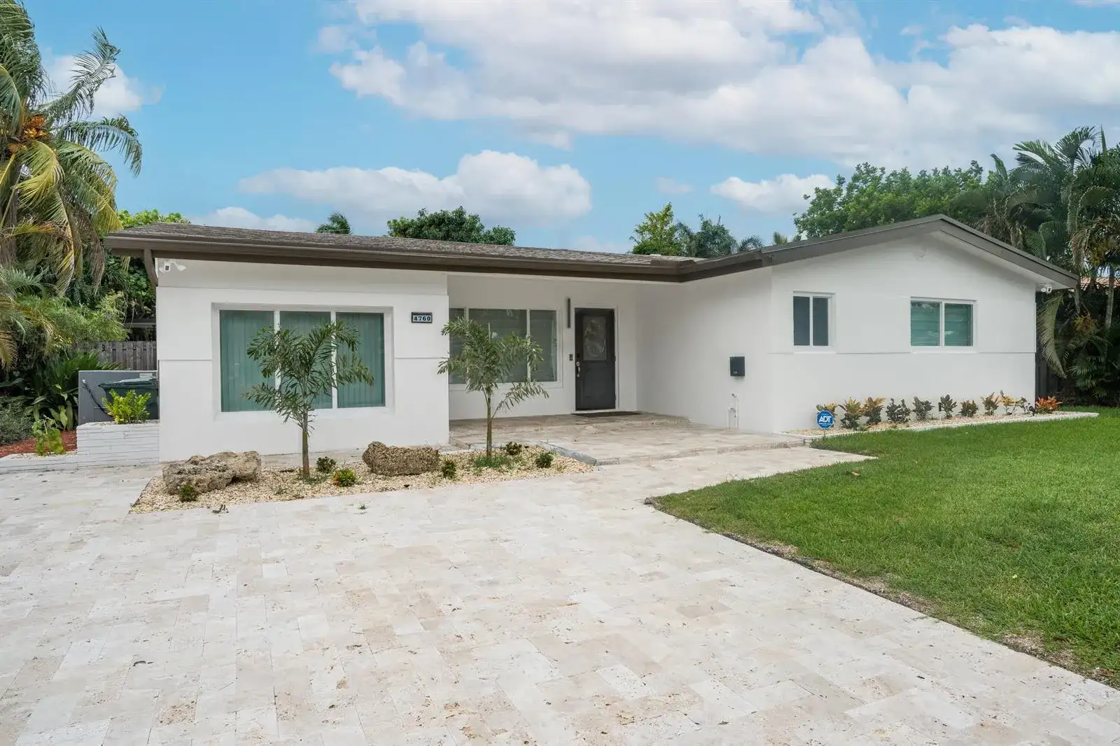 4760 NE 17th Avenue, Oakland Park FL 33334 photo 3