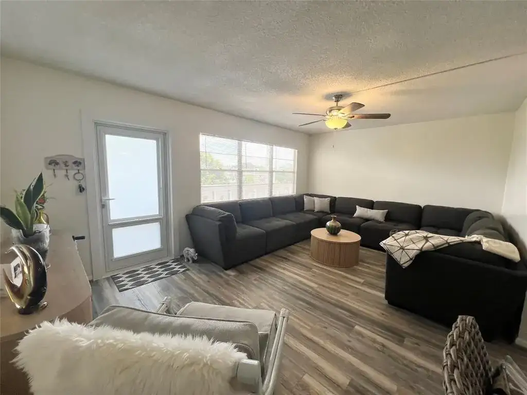 410 Grantham A # 410, Deerfield Beach FL 33442 photo 2