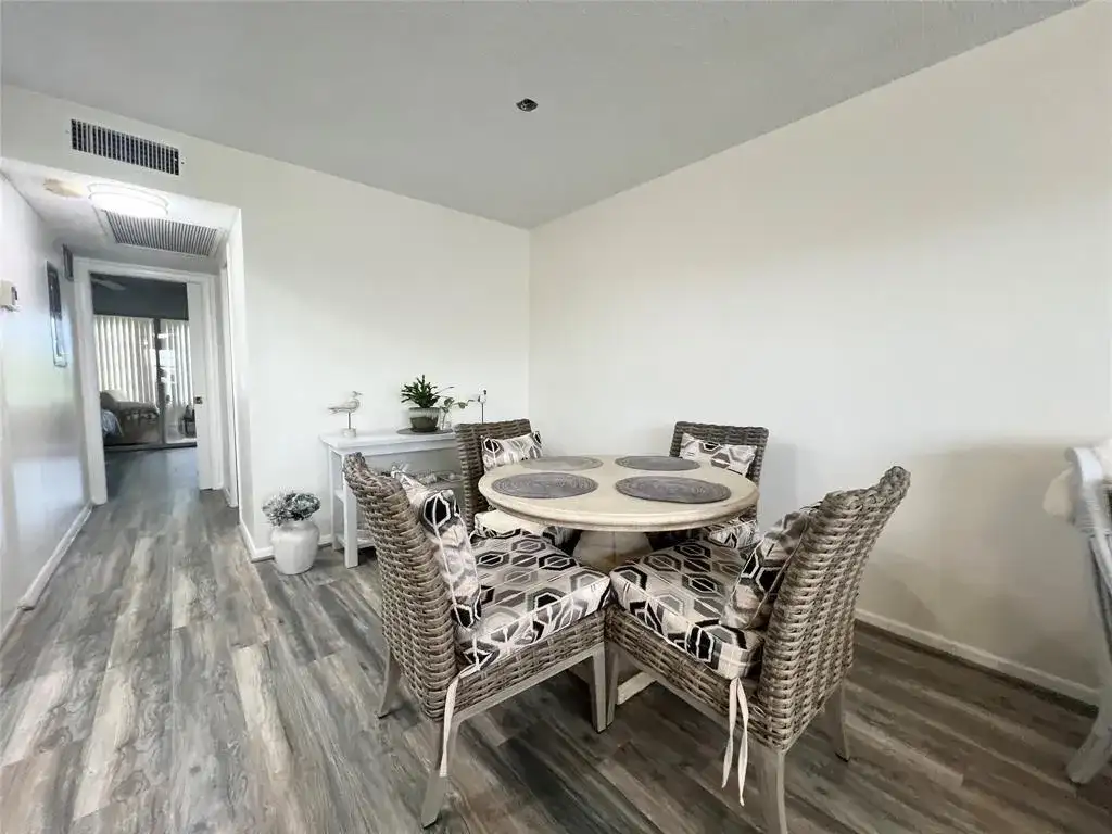410 Grantham A # 410, Deerfield Beach FL 33442 photo 4