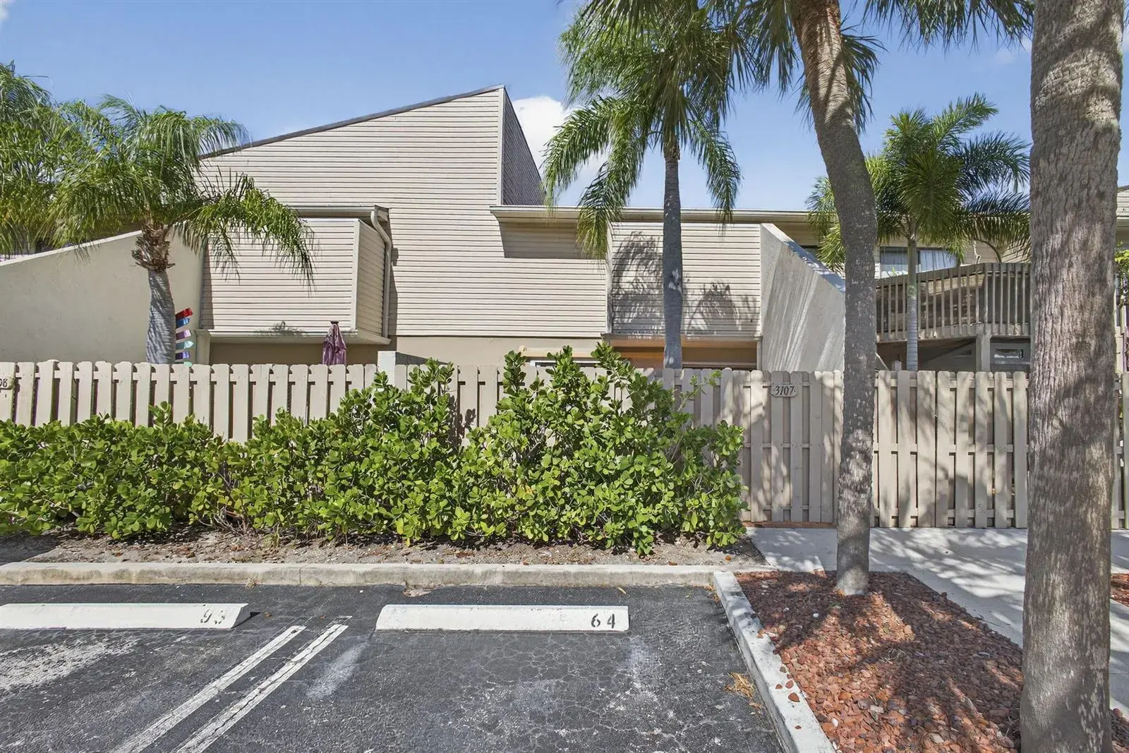 612 Executive Center Drive # 3107, West Palm Beach FL 33401