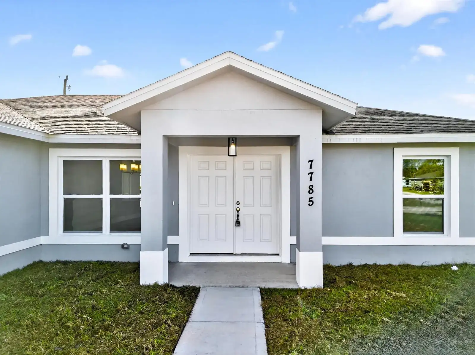 7785 105th Avenue, Vero Beach FL 32967 photo 2