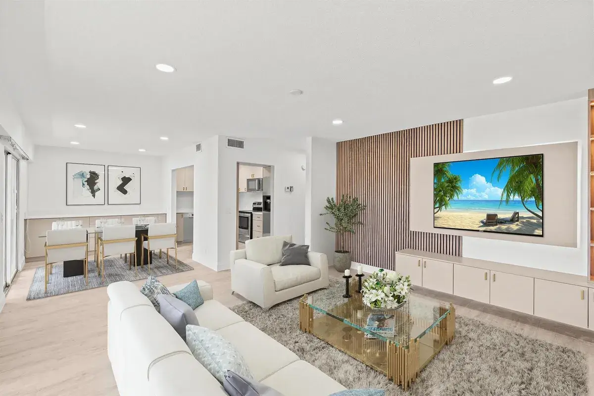204 Mansfield E # 204, Boca Raton FL 33434