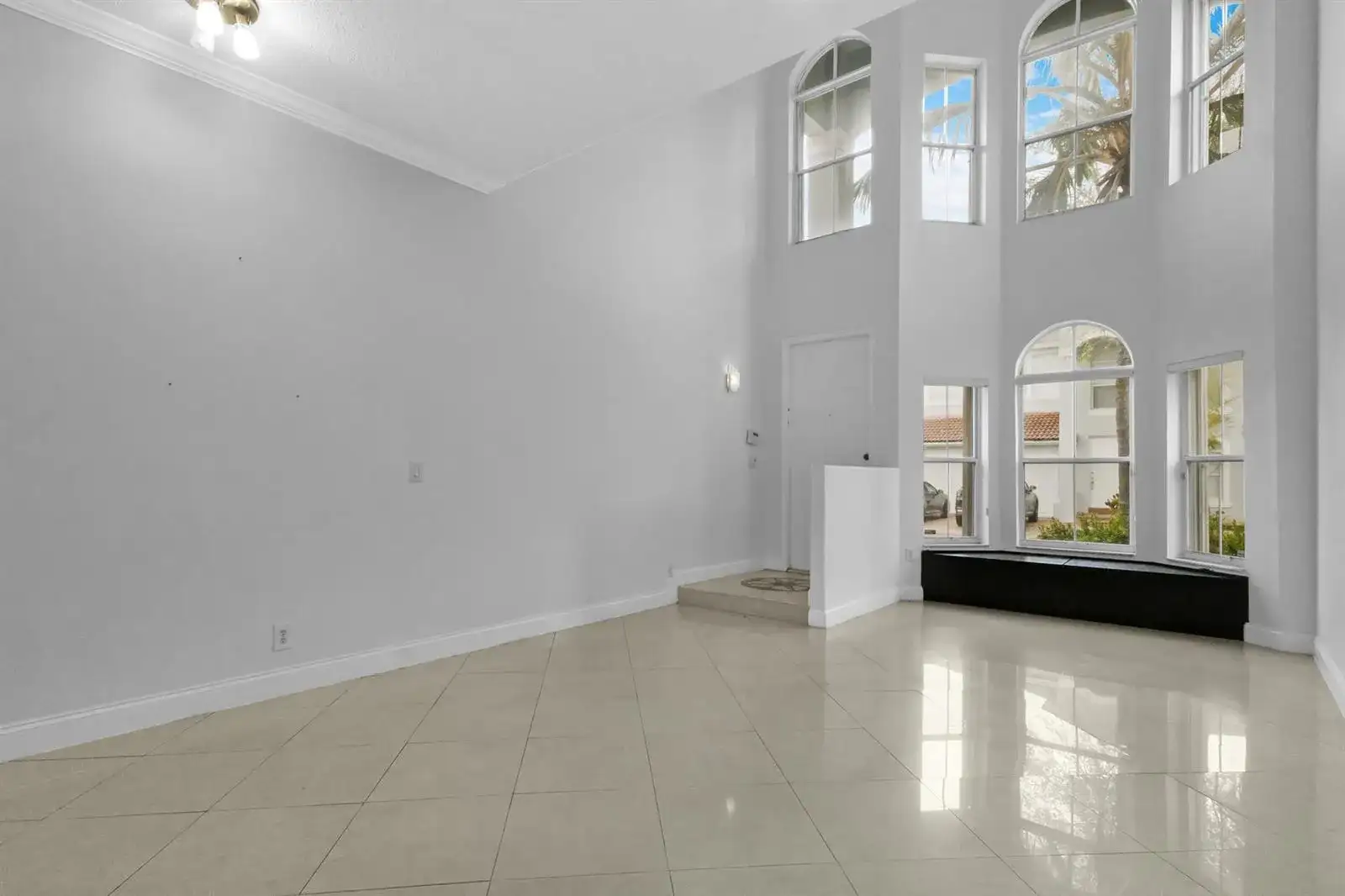 3768 SW 50th Court, Hollywood FL 33312 photo 2