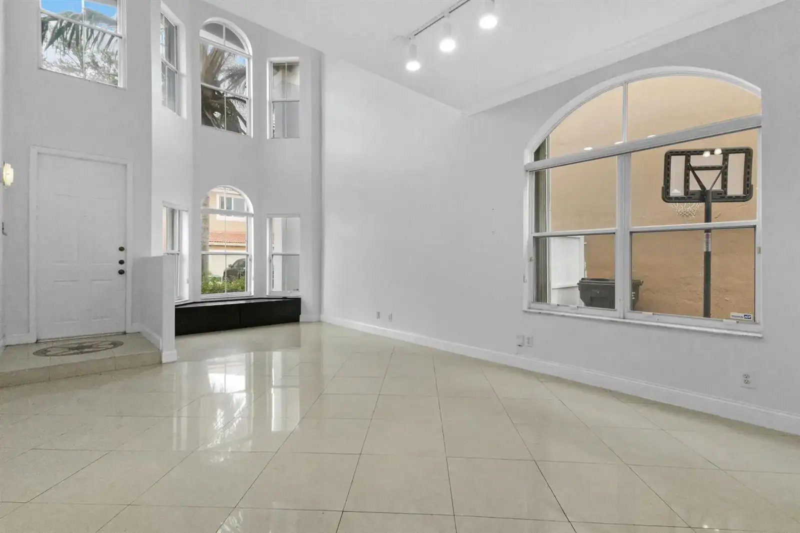3768 SW 50th Court, Hollywood FL 33312 photo 3