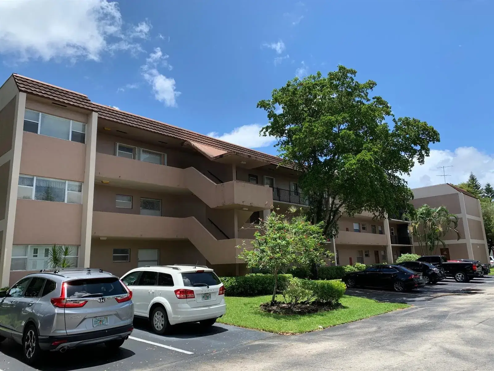 8350 Sands Point Boulevard # E202, Tamarac FL 33321