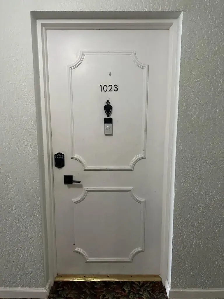 2220 NE 68th Street # 1023, Fort Lauderdale FL 33308