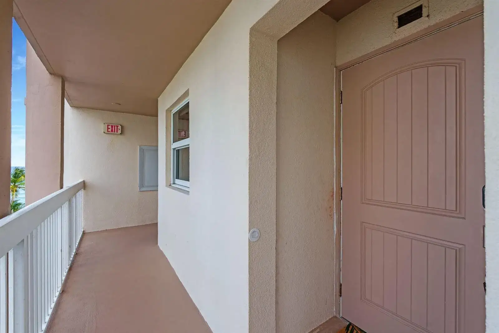 1069 Hillsboro Mile # 503, Hillsboro Beach FL 33062 photo 2