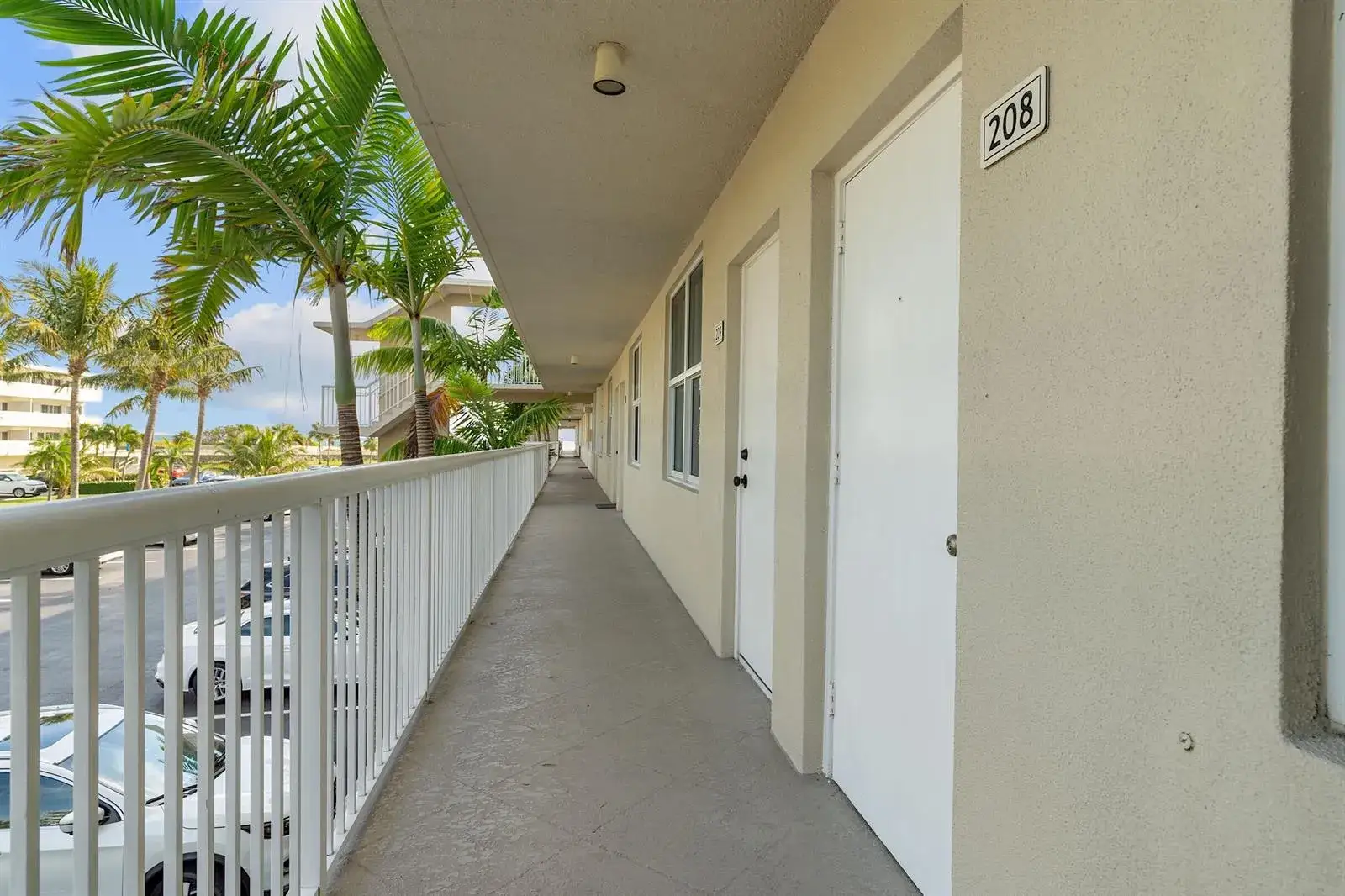 2565 S Ocean Boulevard # 208, Palm Beach FL 33480