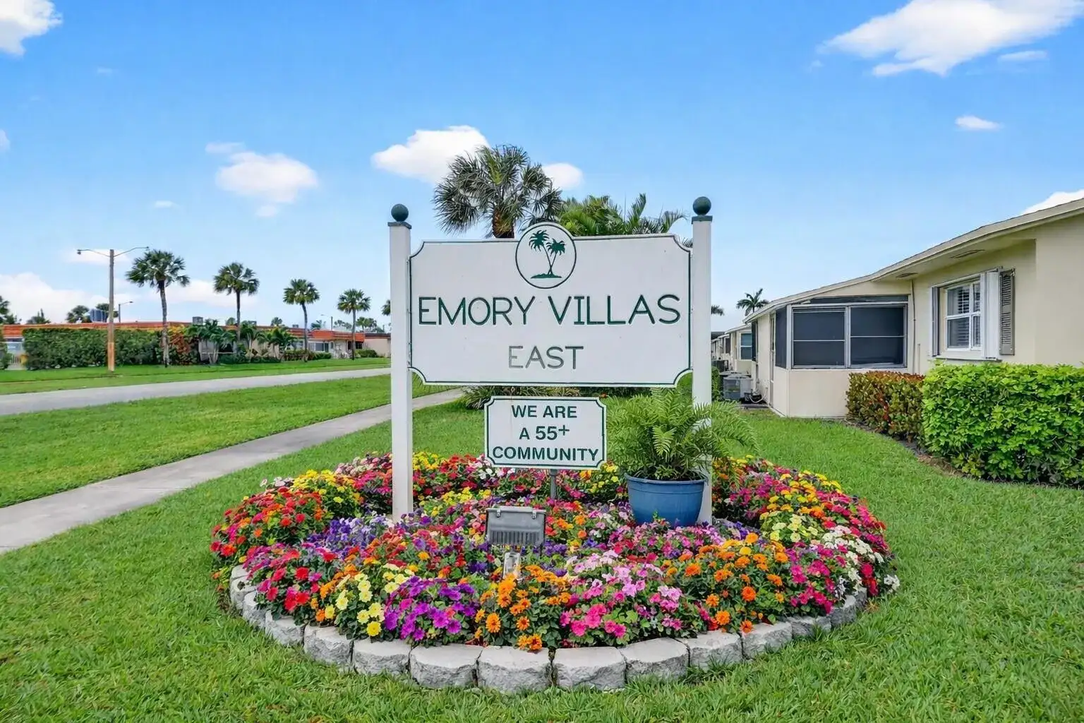 2758 Emory Drive E # B, West Palm Beach FL 33415 photo 2