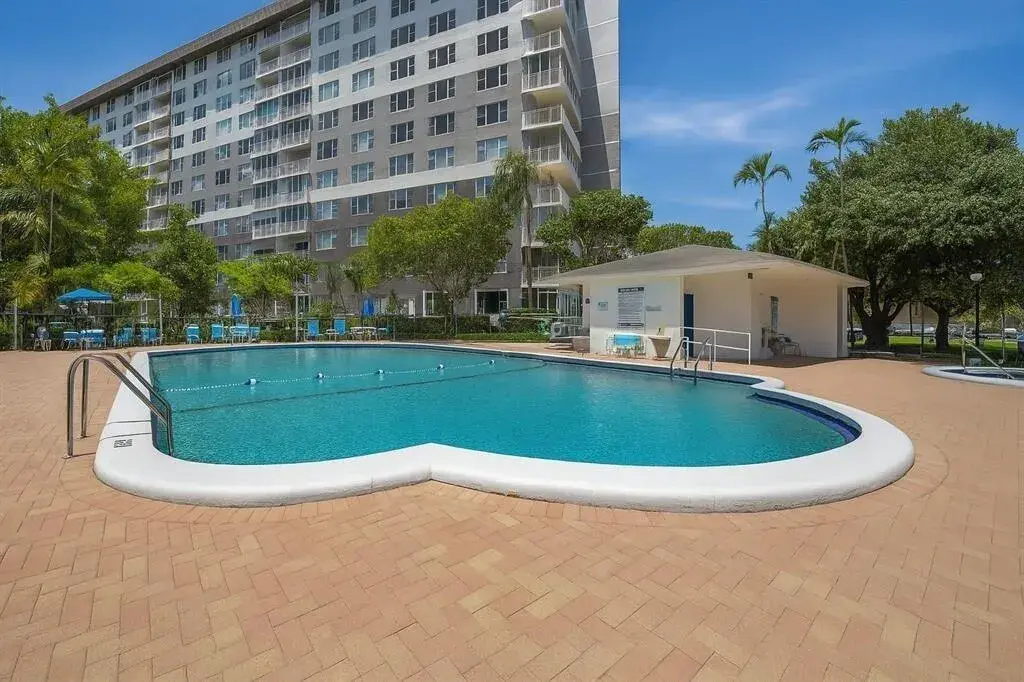 3850 Washington Street # 1003, Hollywood FL 33021