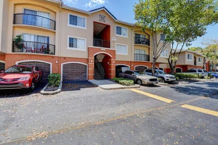 4197 N Haverhill Road # 209, West Palm Beach FL 33417