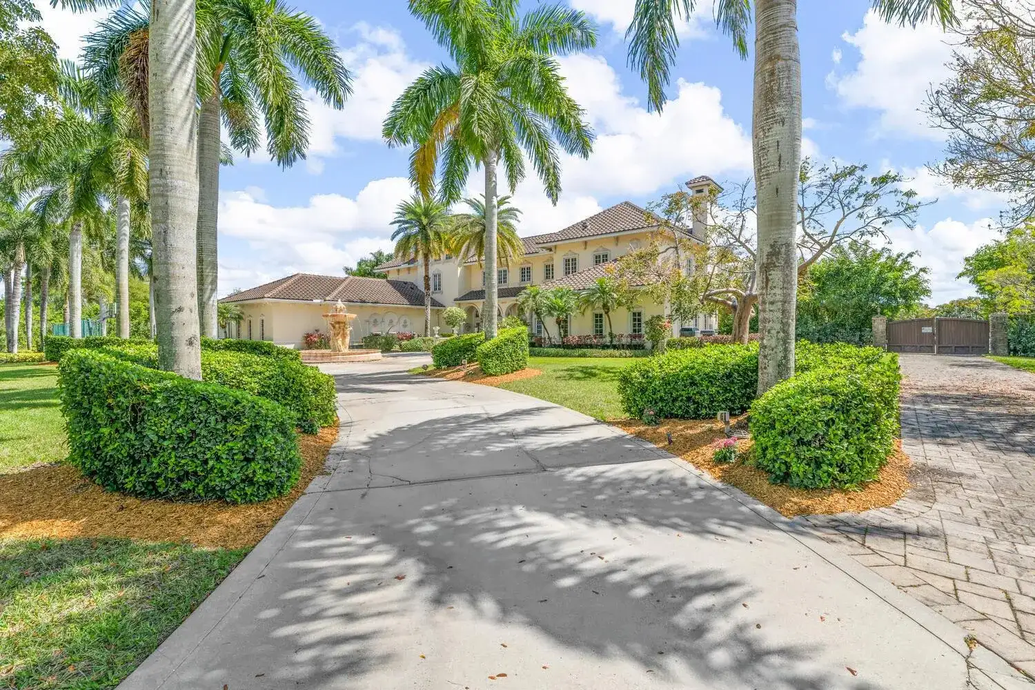 14535 Draft Horse Lane, Wellington FL 33414 photo 5