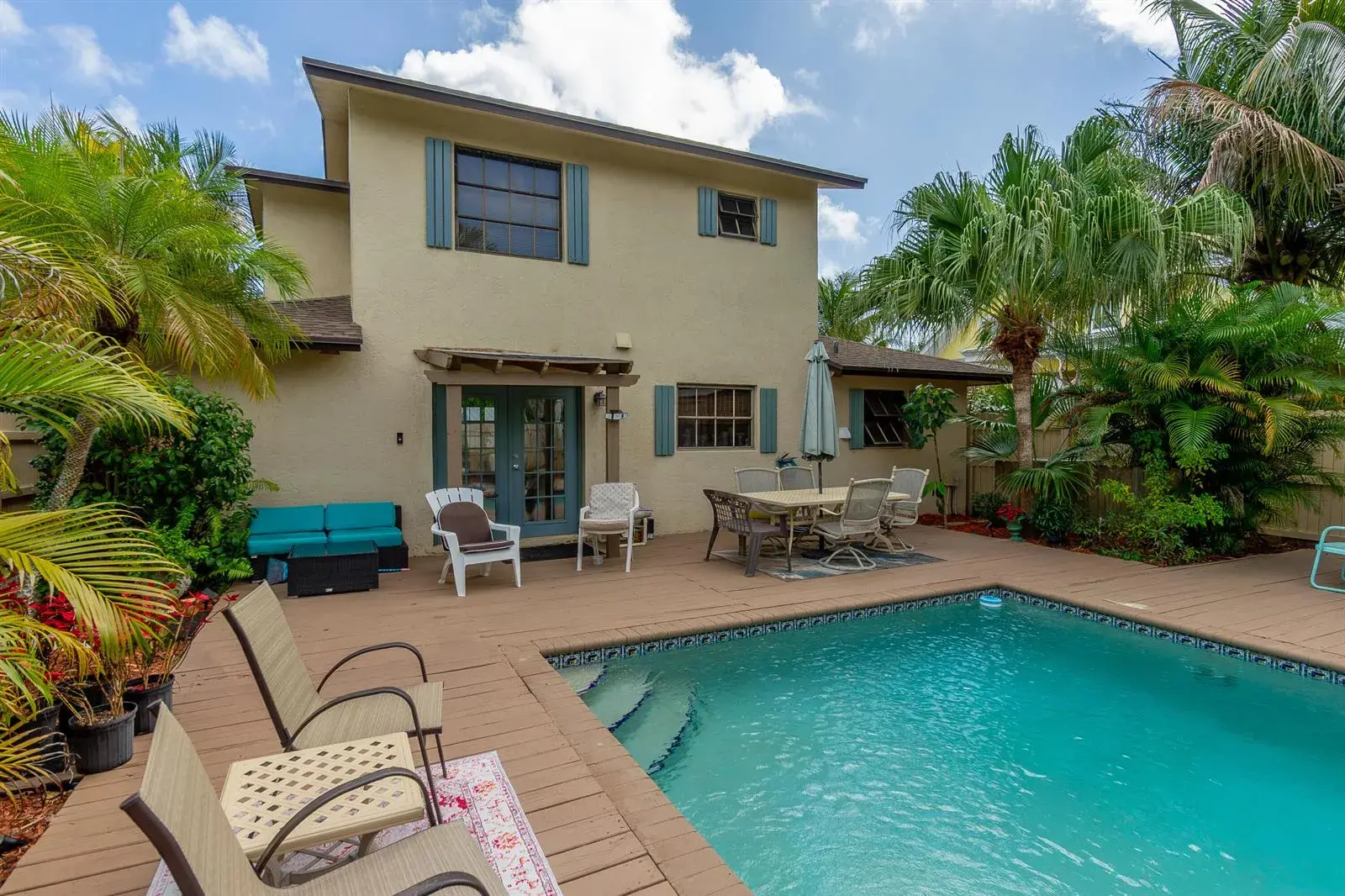 1827 N Palmway, FL 33460