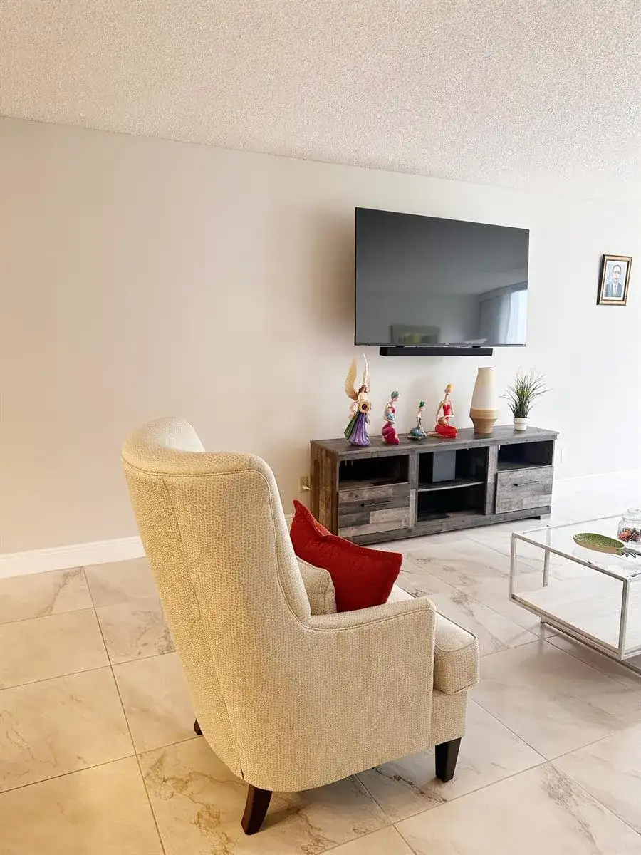 6698 N 10th Ave Avenue N # 116, Lake Worth FL 33467 photo 4