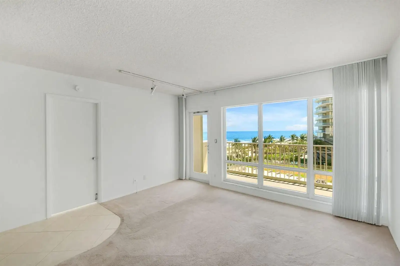 750 N Ocean Boulevard Apt 604, Pompano Beach FL 33062 photo 5