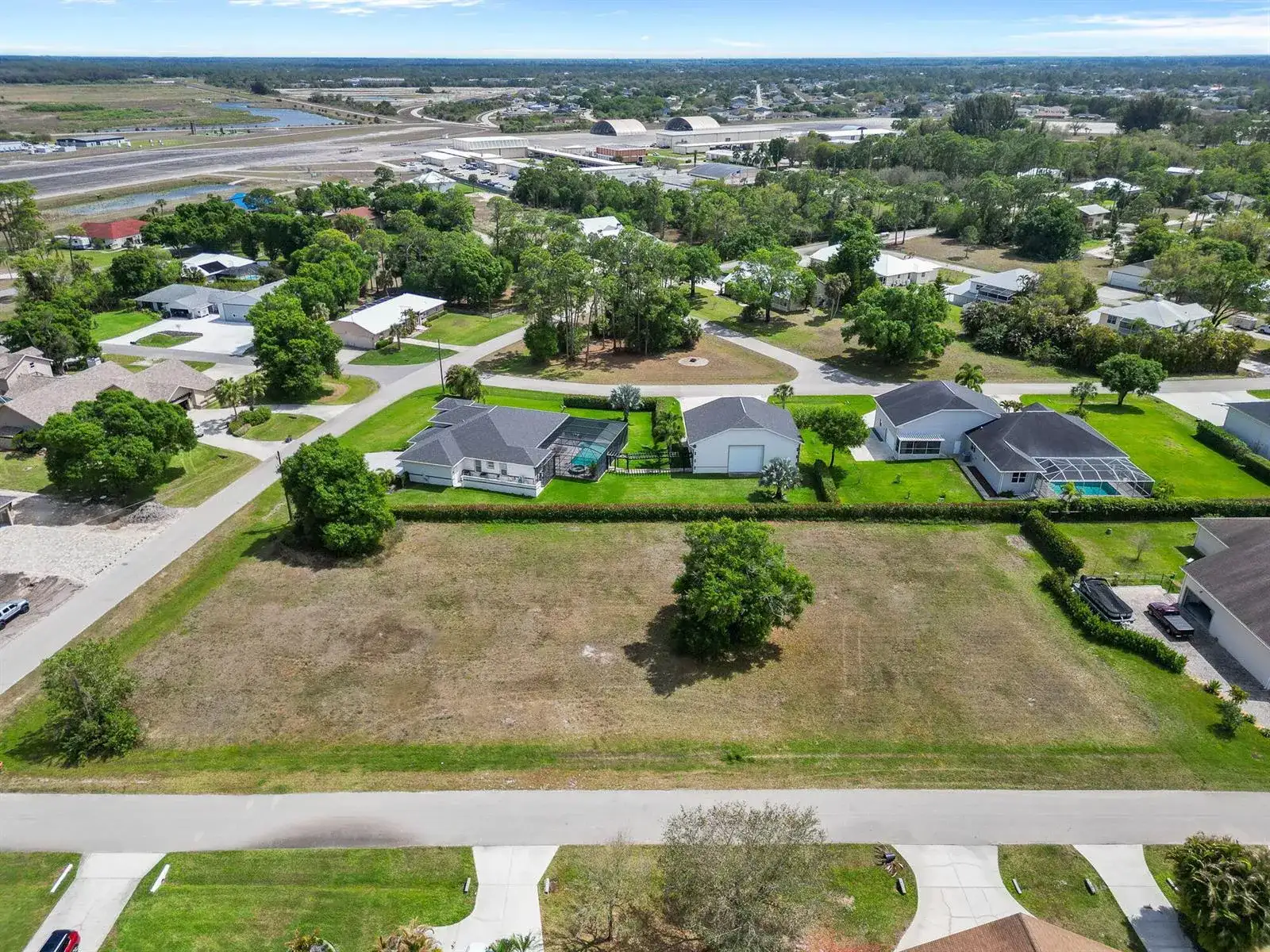 6871 Cherokee Avenue, Fort Myers FL 33905 photo 4