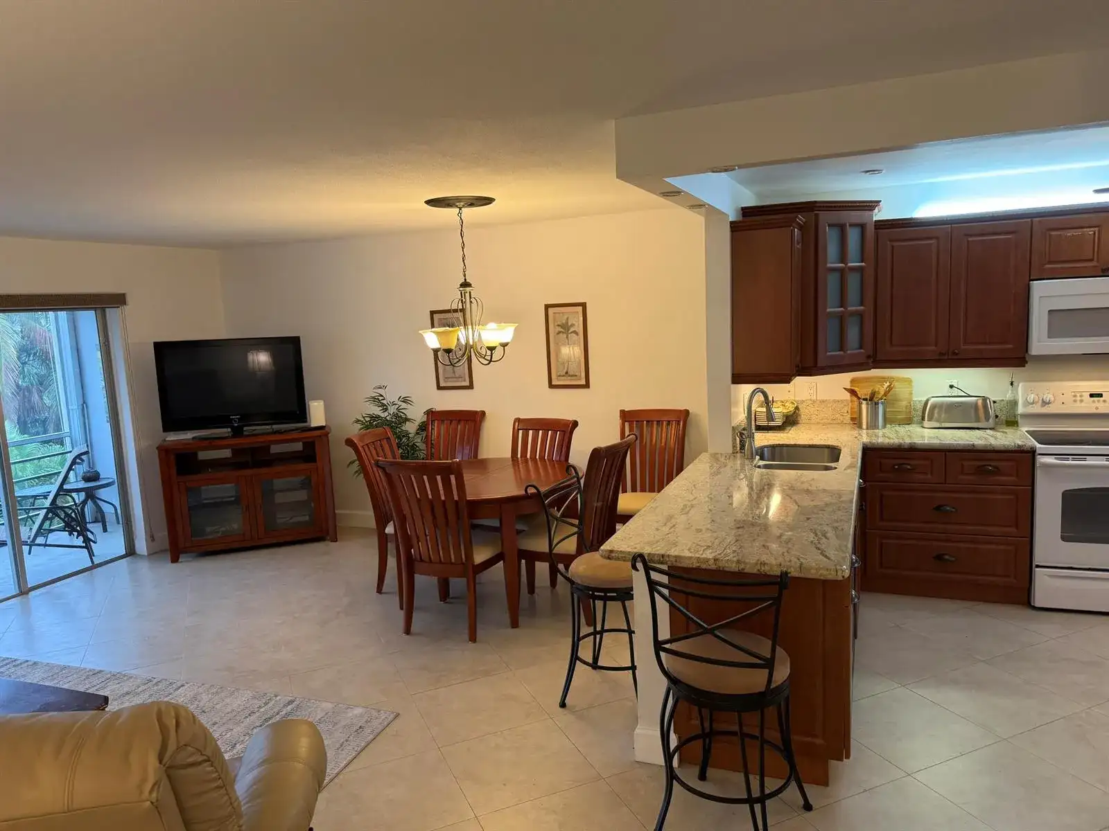 300 NE 14th Avenue # 411, Hallandale Beach FL 33009 photo 2