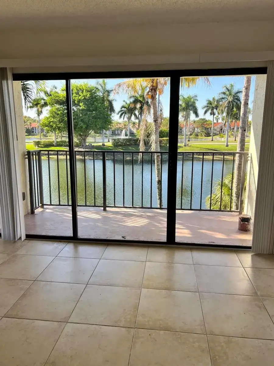 1523 Lake Crystal Drive # F, West Palm Beach FL 33411 photo 4