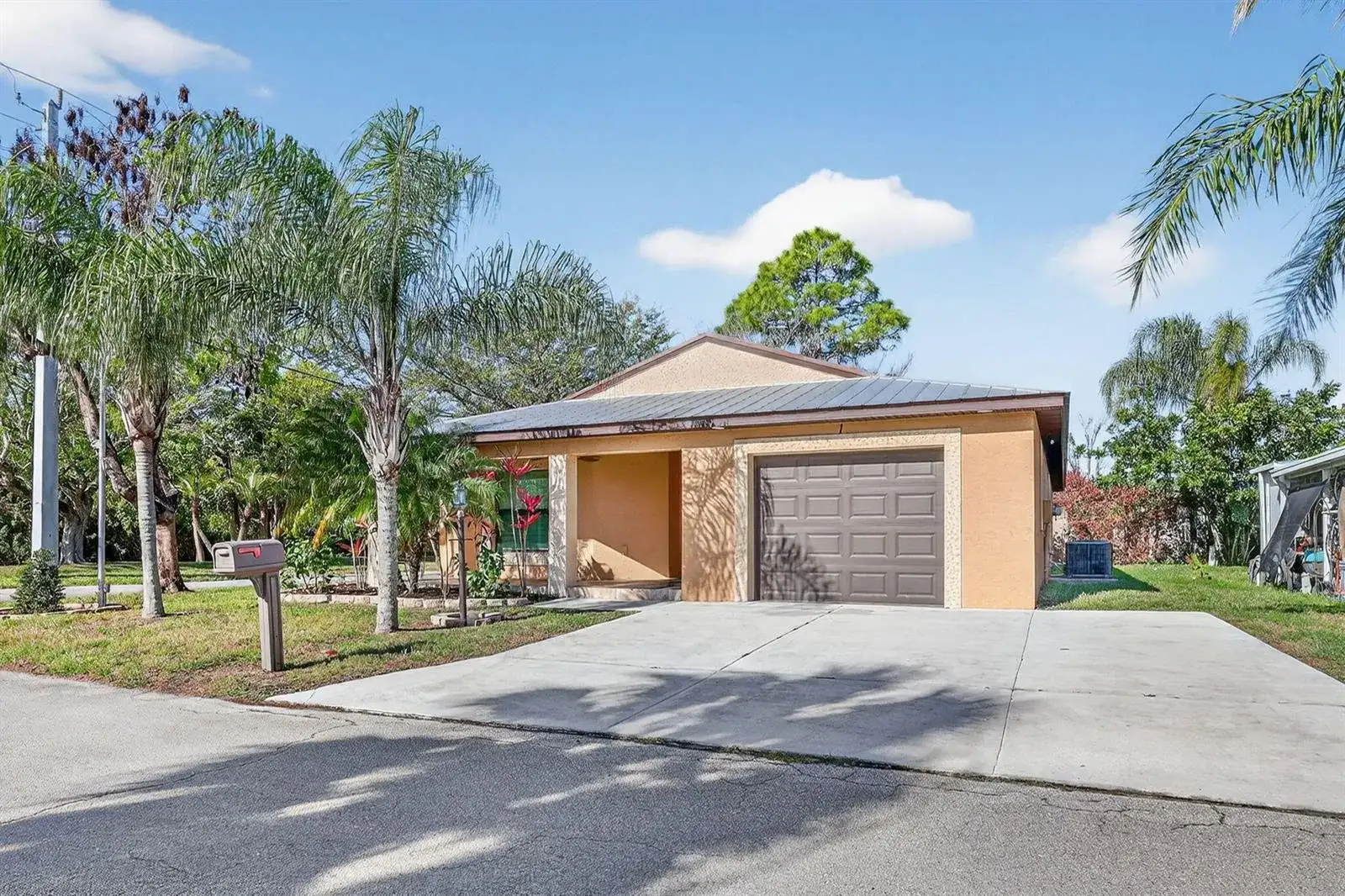 1 Cortez Lane, Port St. Lucie FL 34952 photo 3