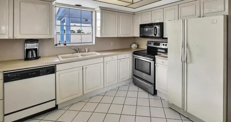 907 Marina Drive # 401, North Palm Beach FL 33408 photo 3