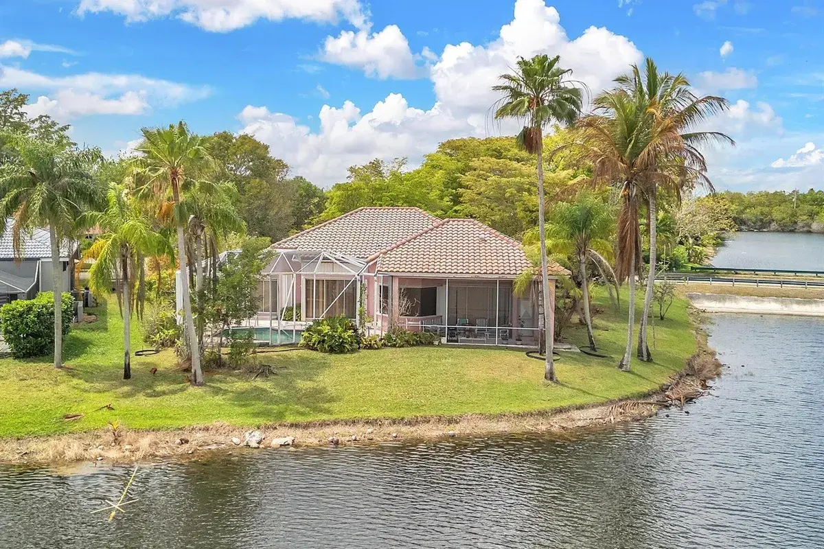 5111 NW 104th Avenue, Coral Springs FL 33076