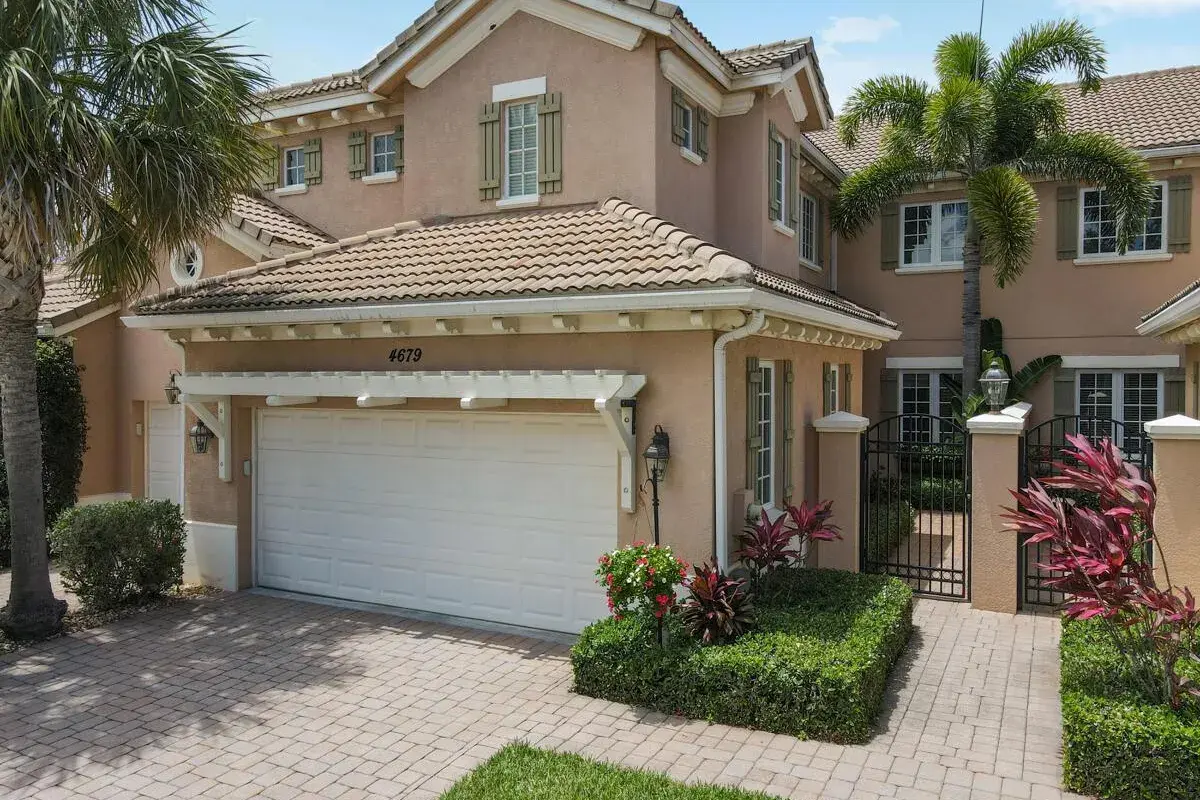 4679 Cadiz Circle, Palm Beach Gardens FL 33418