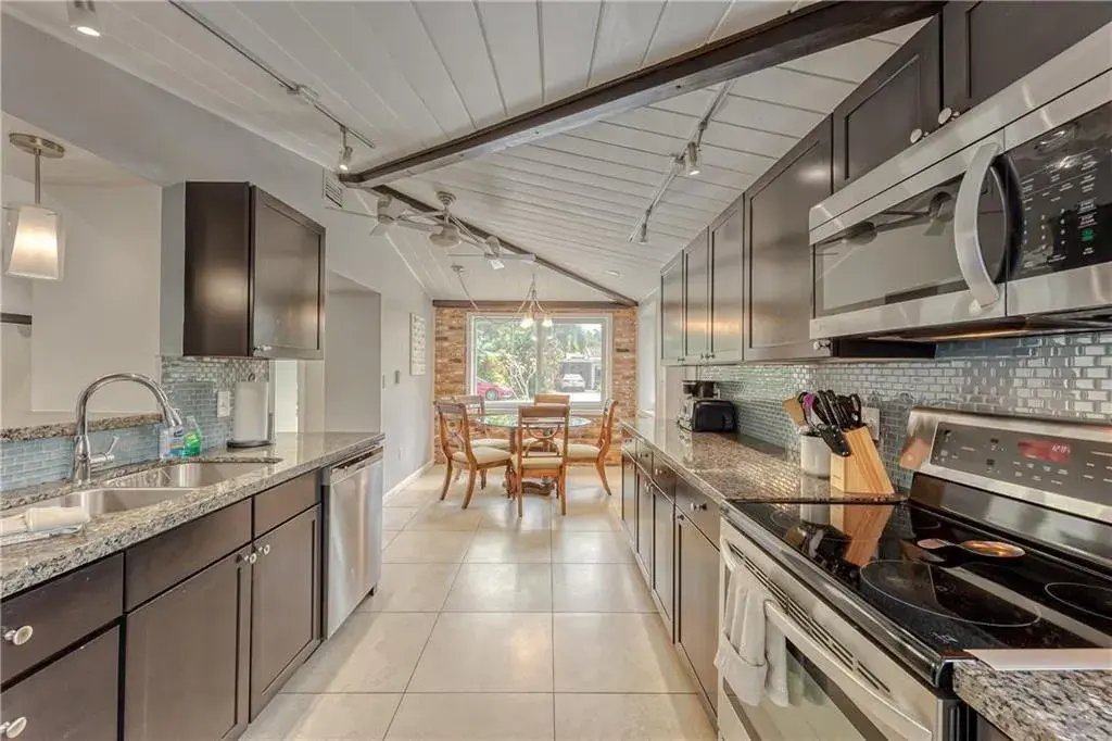 1517 NE 17th Terrace, Fort Lauderdale FL 33304