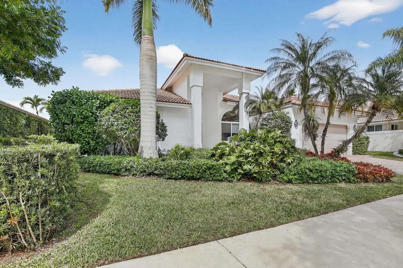 2647 Miller Court, Weston FL 33332