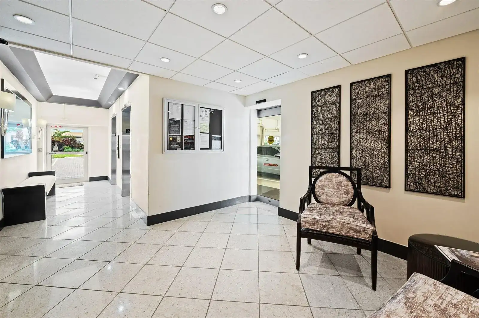 1050 Hillsboro Mile Unit 203w, Hillsboro Beach FL 33062 photo 4