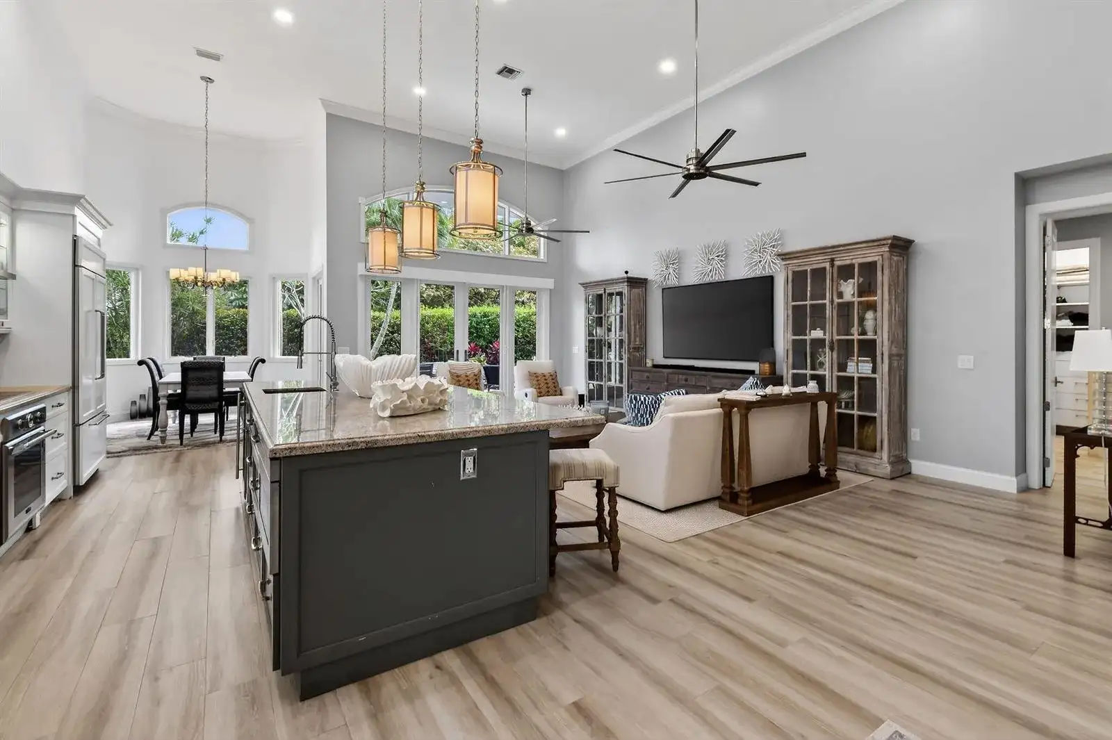 302 Alicante Drive, Juno Beach FL 33408 photo 4