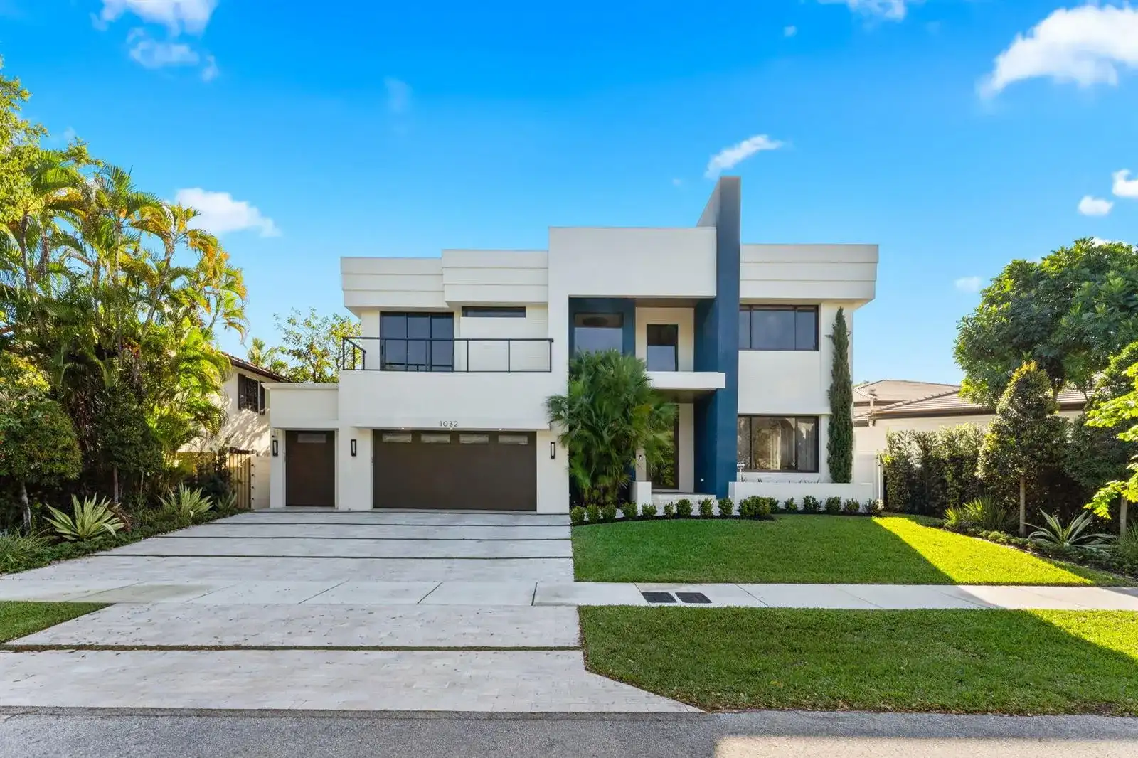 1032 SE 12th Way, Fort Lauderdale FL 33316
