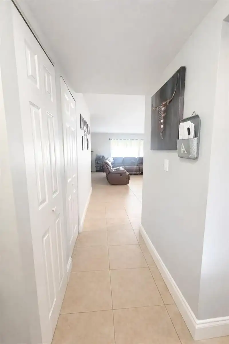 4052 N Pine Island Road # 1c, Sunrise FL 33351