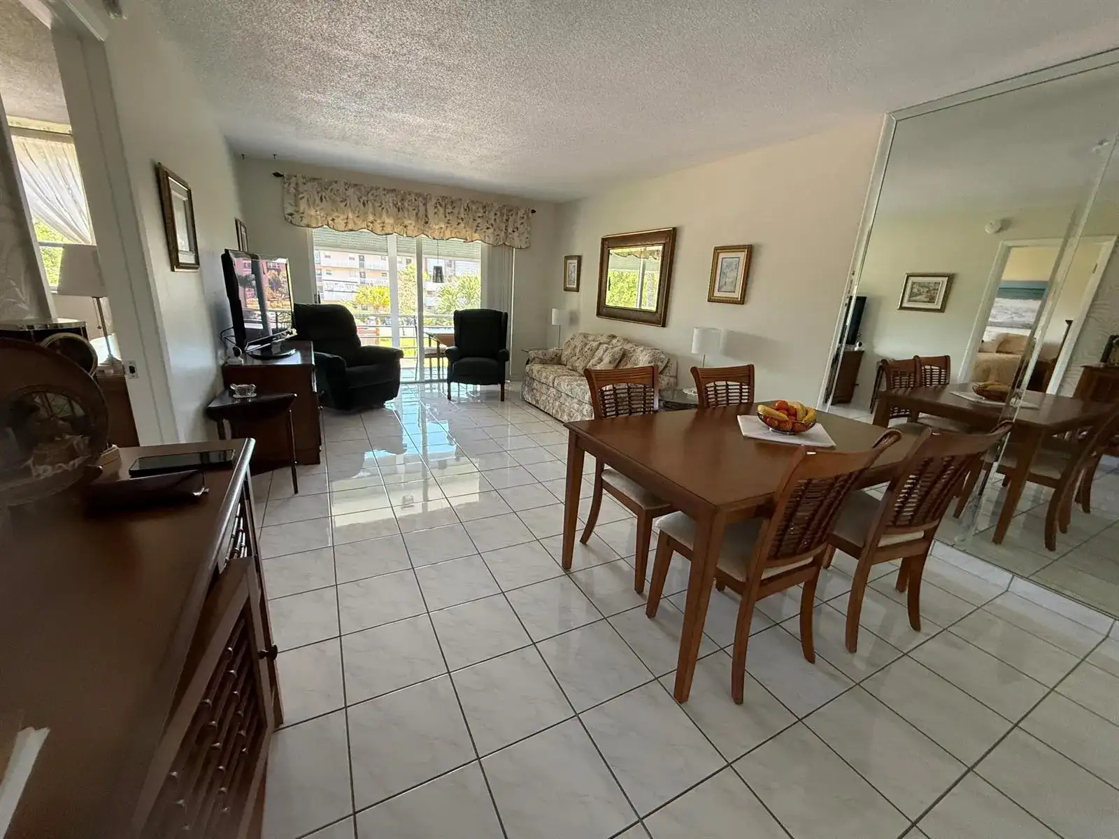 2861 NW 47th Terrace # 304b, Lauderdale Lakes FL 33313 photo 2