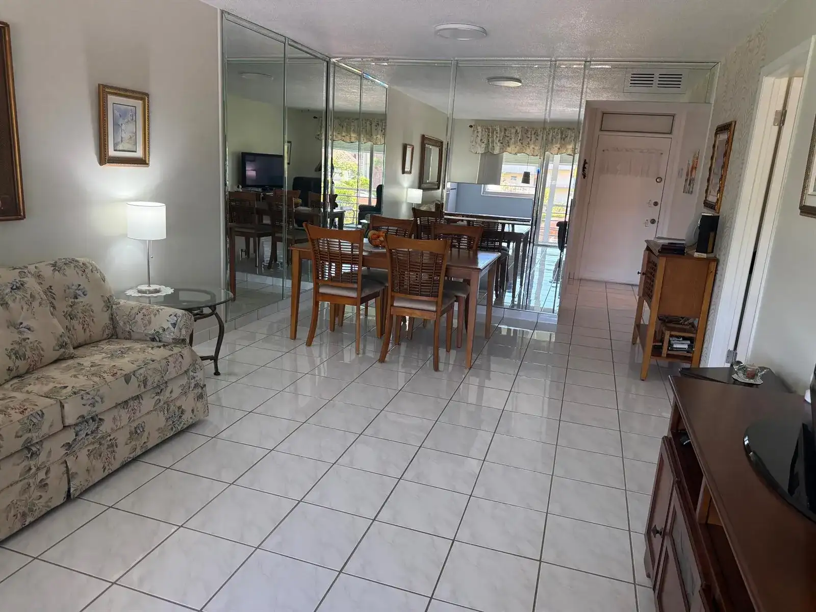 2861 NW 47th Terrace # 304b, Lauderdale Lakes FL 33313 photo 4