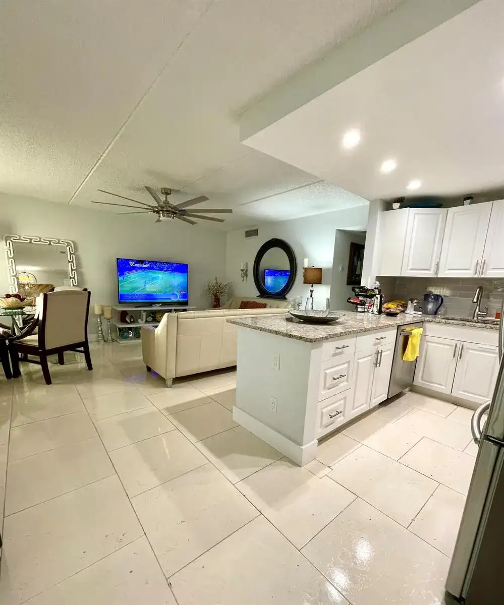 3200 Springdale Boulevard # 107, Palm Springs FL 33461