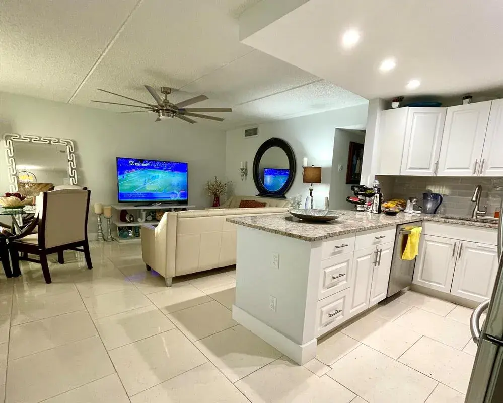 3200 Springdale Boulevard # 107, Palm Springs FL 33461