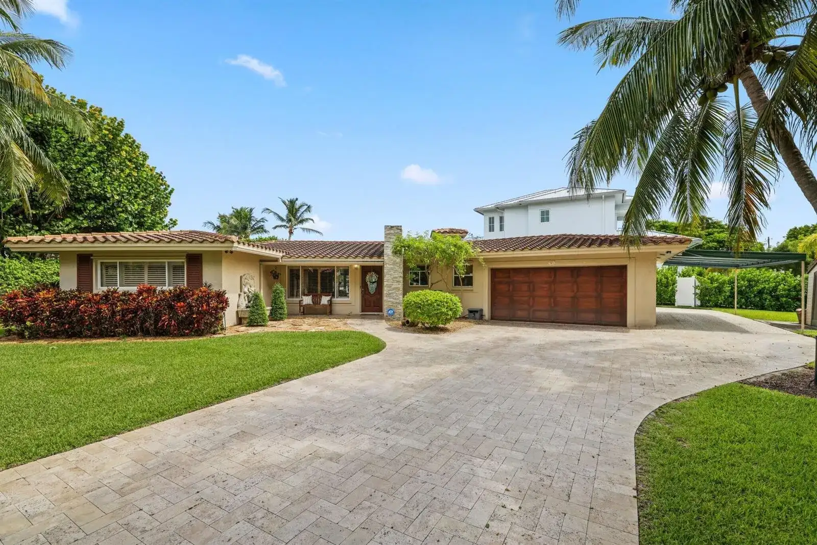 910 Banyan Drive, Delray Beach FL 33483 photo 3