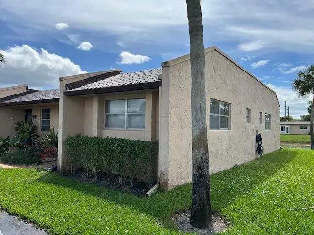 160 Lake Gloria Drive # 160, West Palm Beach FL 33411 photo 3